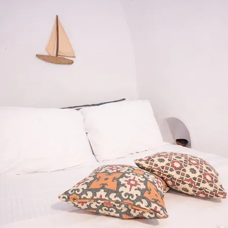 Joy House * Акротири